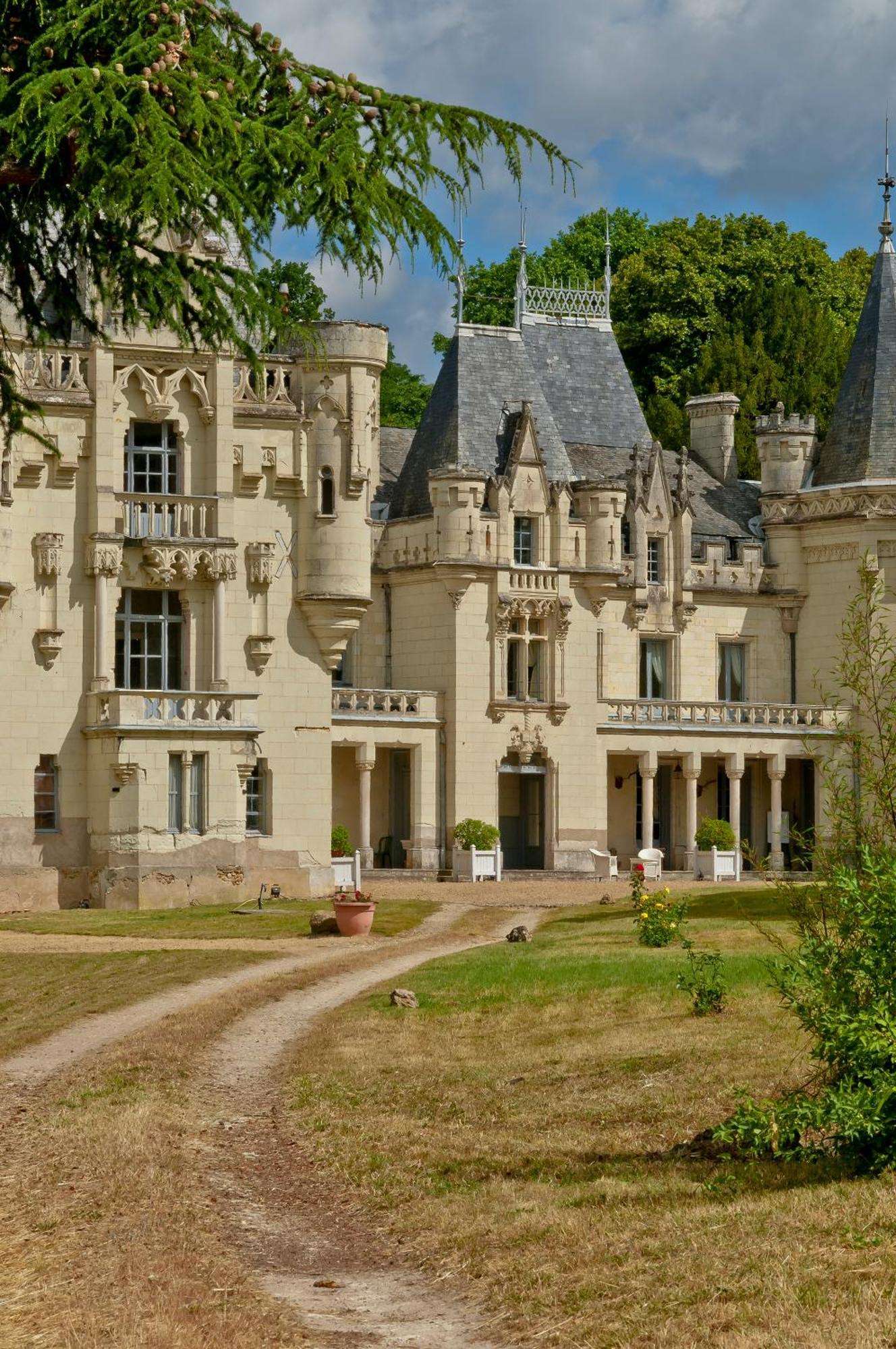 Chateau De Salvert - 4 Gites - 32 Personnes Neuille Bagian luar foto