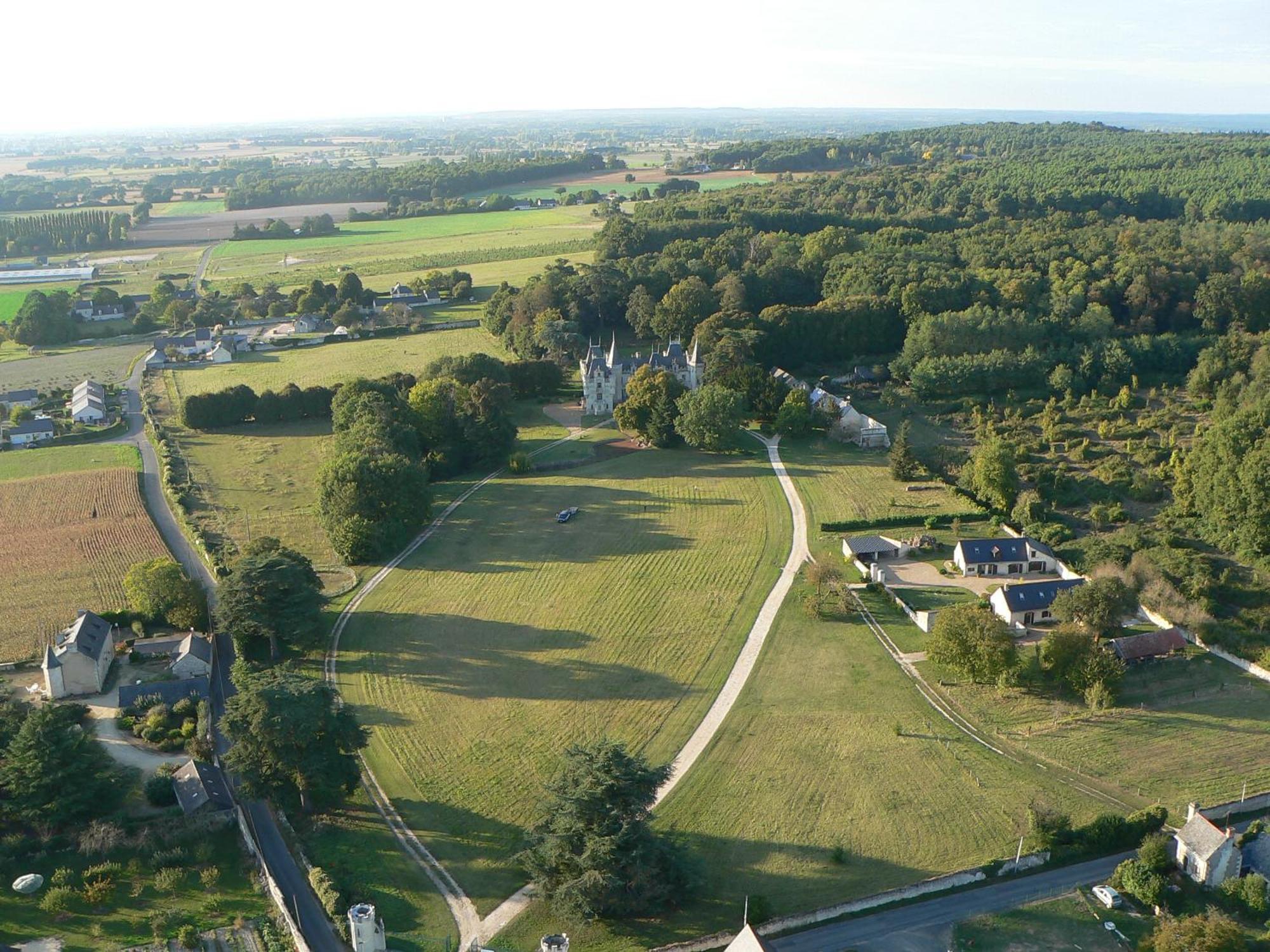 Chateau De Salvert - 4 Gites - 32 Personnes Neuille Bagian luar foto