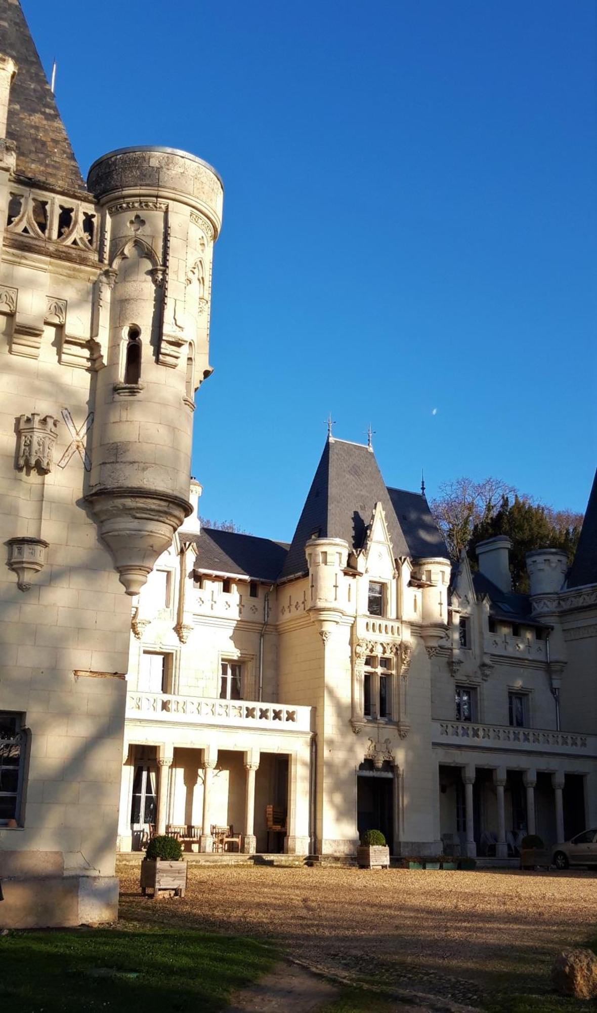 Chateau De Salvert - 4 Gites - 32 Personnes Neuille Bagian luar foto
