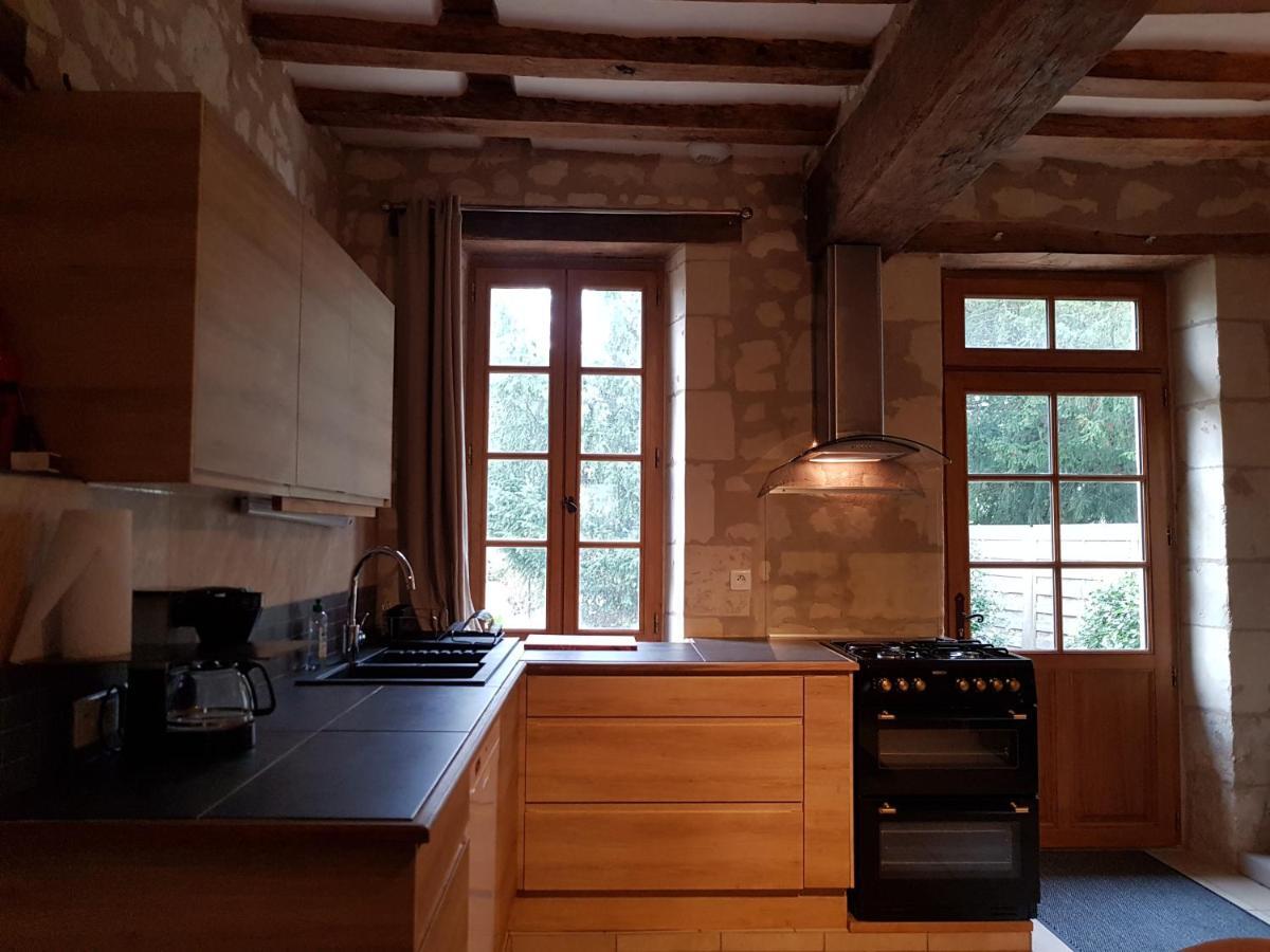 Chateau De Salvert - 4 Gites - 32 Personnes Neuille Bagian luar foto