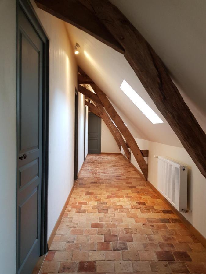 Chateau De Salvert - 4 Gites - 32 Personnes Neuille Bagian luar foto