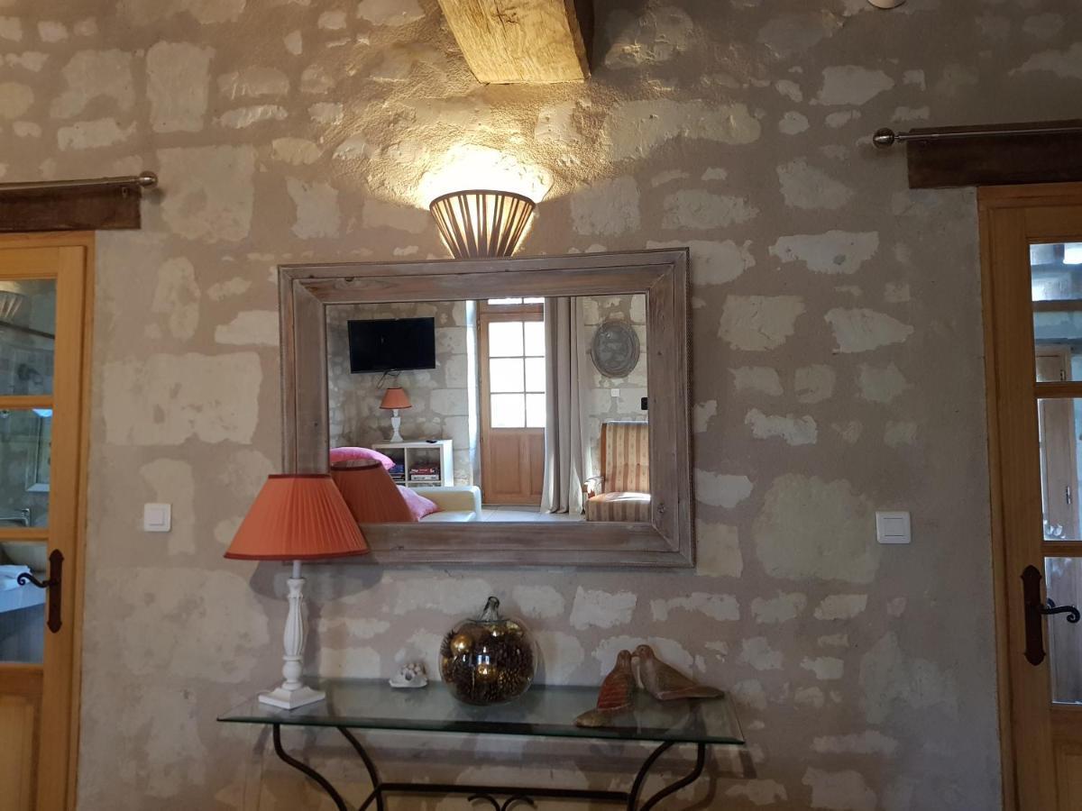 Chateau De Salvert - 4 Gites - 32 Personnes Neuille Bagian luar foto