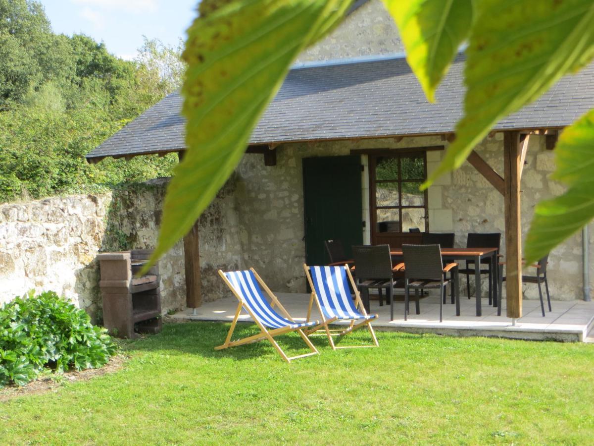 Chateau De Salvert - 4 Gites - 32 Personnes Neuille Bagian luar foto
