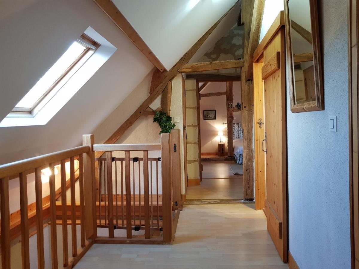 Chateau De Salvert - 4 Gites - 32 Personnes Neuille Bagian luar foto